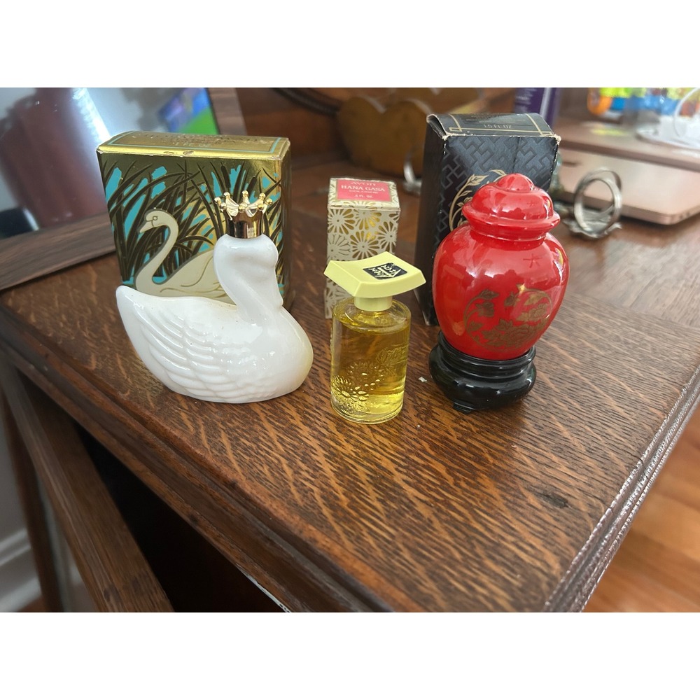 Vintage Avon Cologne Lot Royal Swan Charisma Moonwind Oriental Peony Hana Gasa